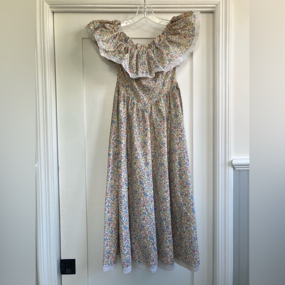 PERFECT CONDITION Gunne Sax floral ruffle vintage dress size 0